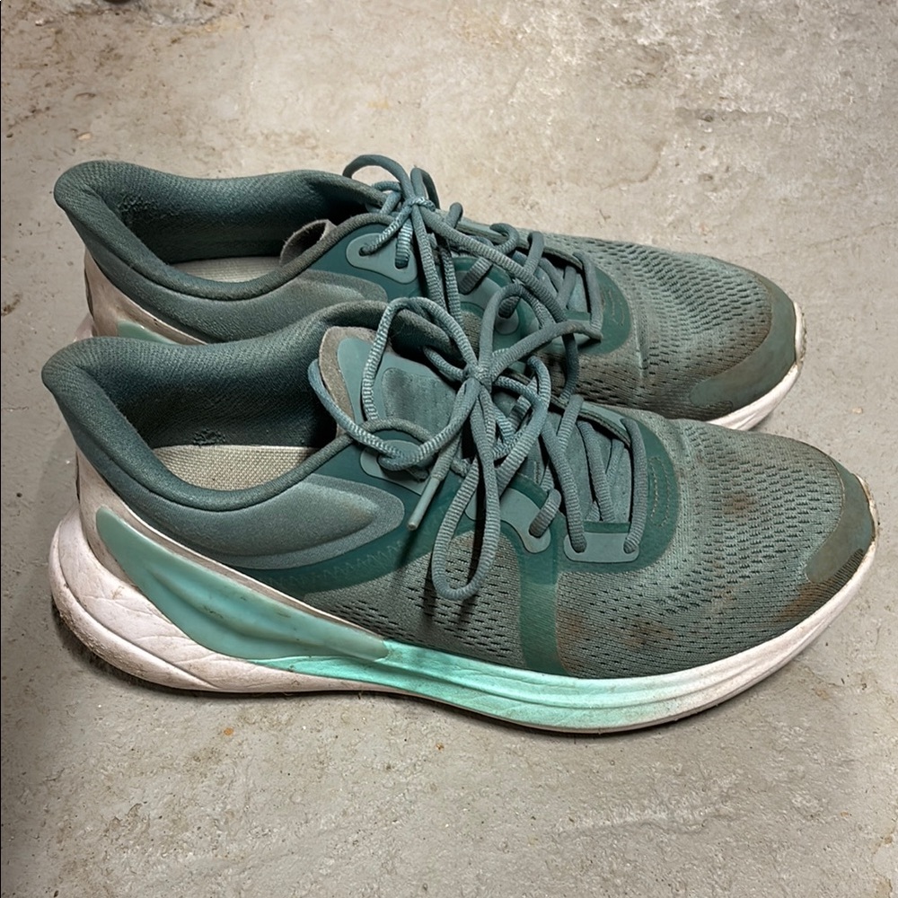 lululemon athletica Teal blissfeel running Sneakers